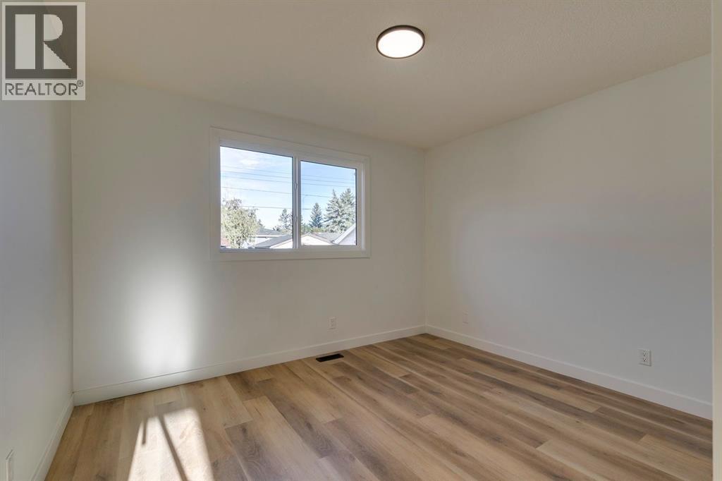 1304 Lake Sylvan Drive Se, Calgary, Alberta  T2J 4C8 - Photo 21 - A2261425
