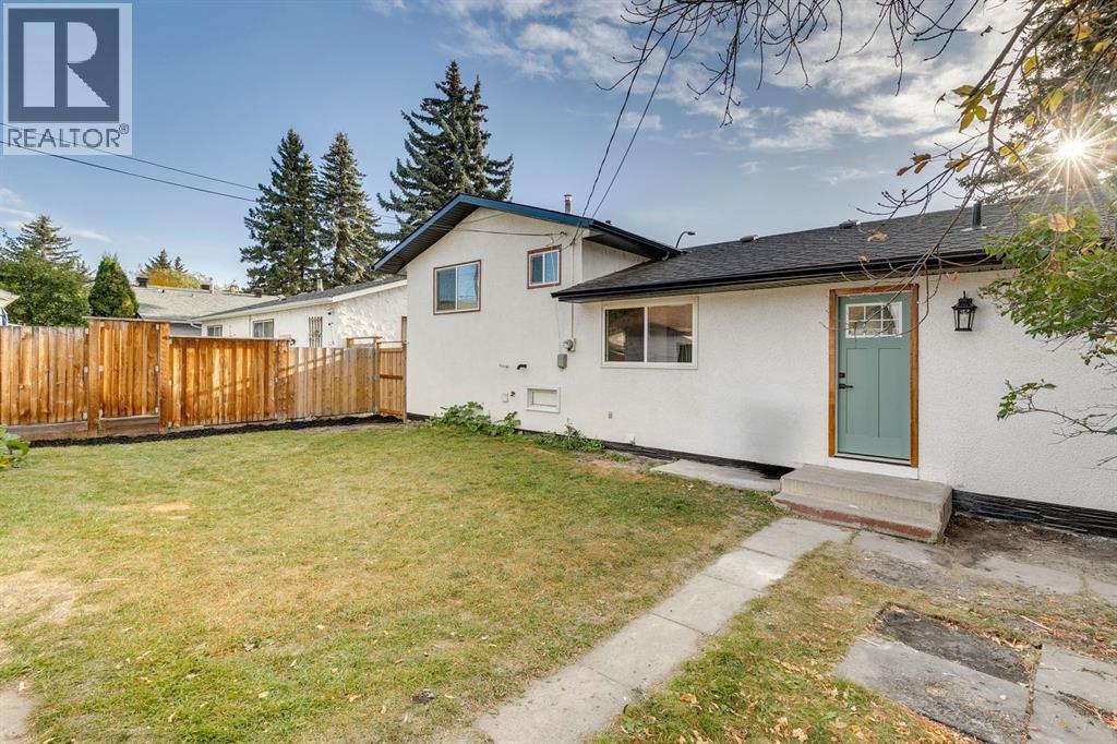 1304 Lake Sylvan Drive Se, Calgary, Alberta  T2J 4C8 - Photo 29 - A2261425