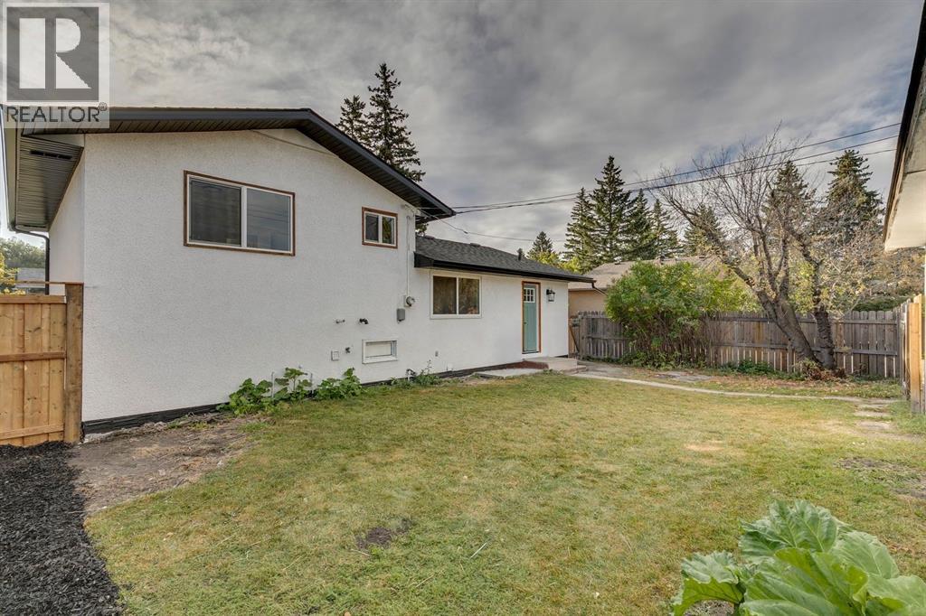 1304 Lake Sylvan Drive Se, Calgary, Alberta  T2J 4C8 - Photo 30 - A2261425