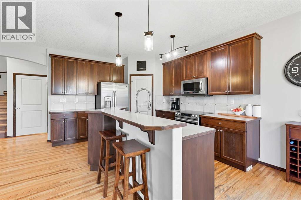 155 Sunset Close, Cochrane, Alberta  T4C 0B2 - Photo 14 - A2262051