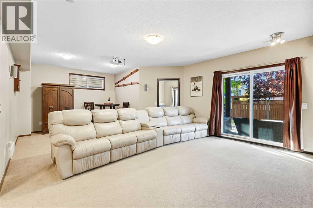 155 Sunset Close, Cochrane, Alberta  T4C 0B2 - Photo 36 - A2262051