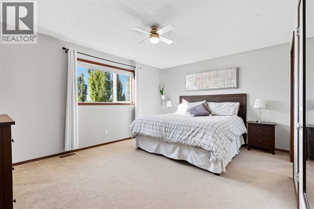 155 Sunset Close, Cochrane, Alberta  T4C 0B2 - Photo 29 - A2262051