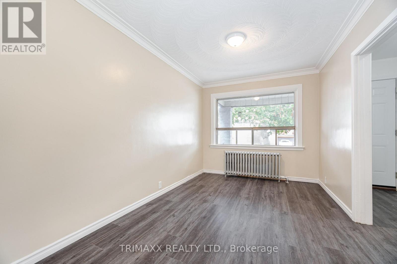 327 Atlas Avenue, Toronto (Oakwood Village), Ontario  M6C 3P8 - Photo 10 - C12447801