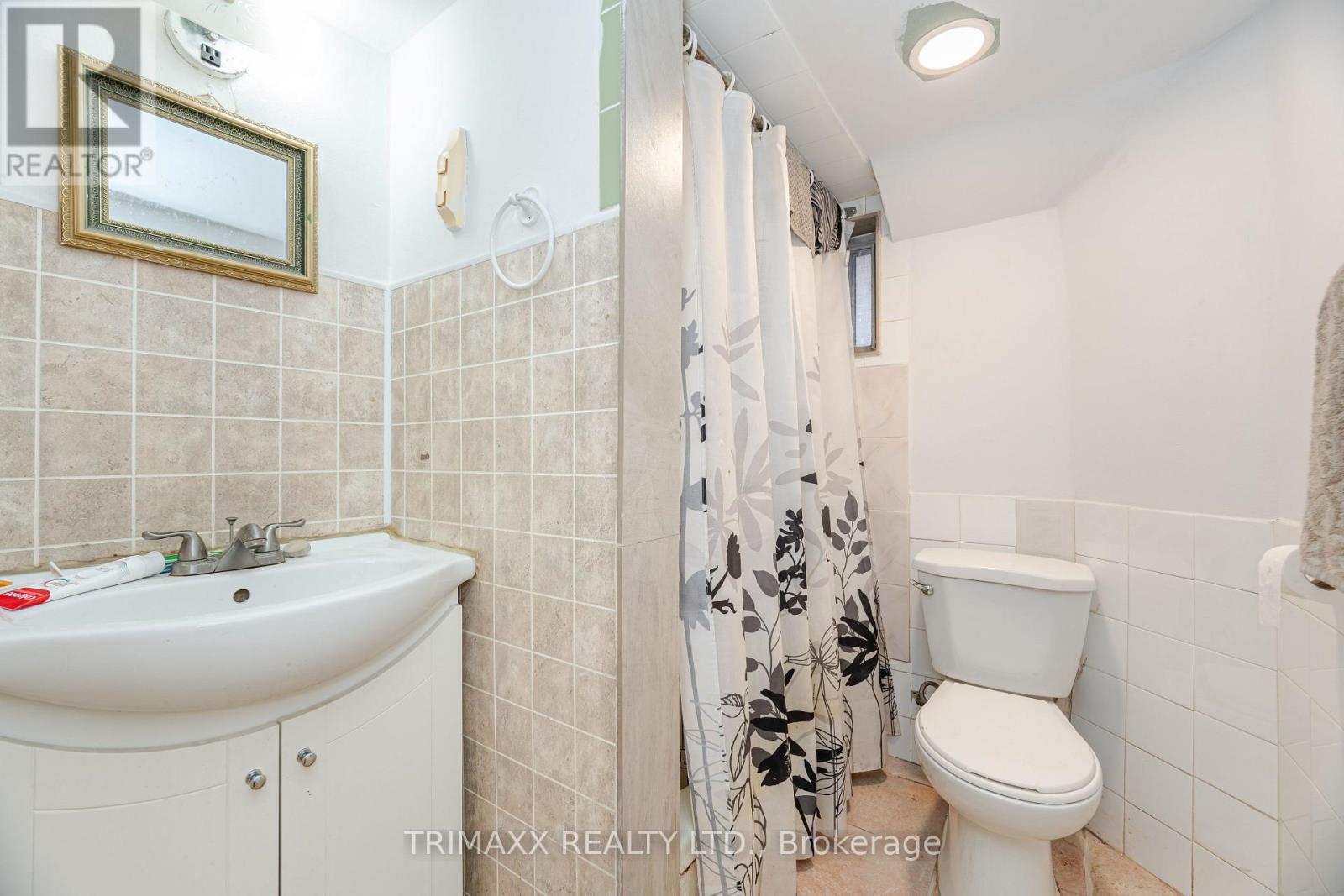 327 Atlas Avenue, Toronto (Oakwood Village), Ontario  M6C 3P8 - Photo 41 - C12447801