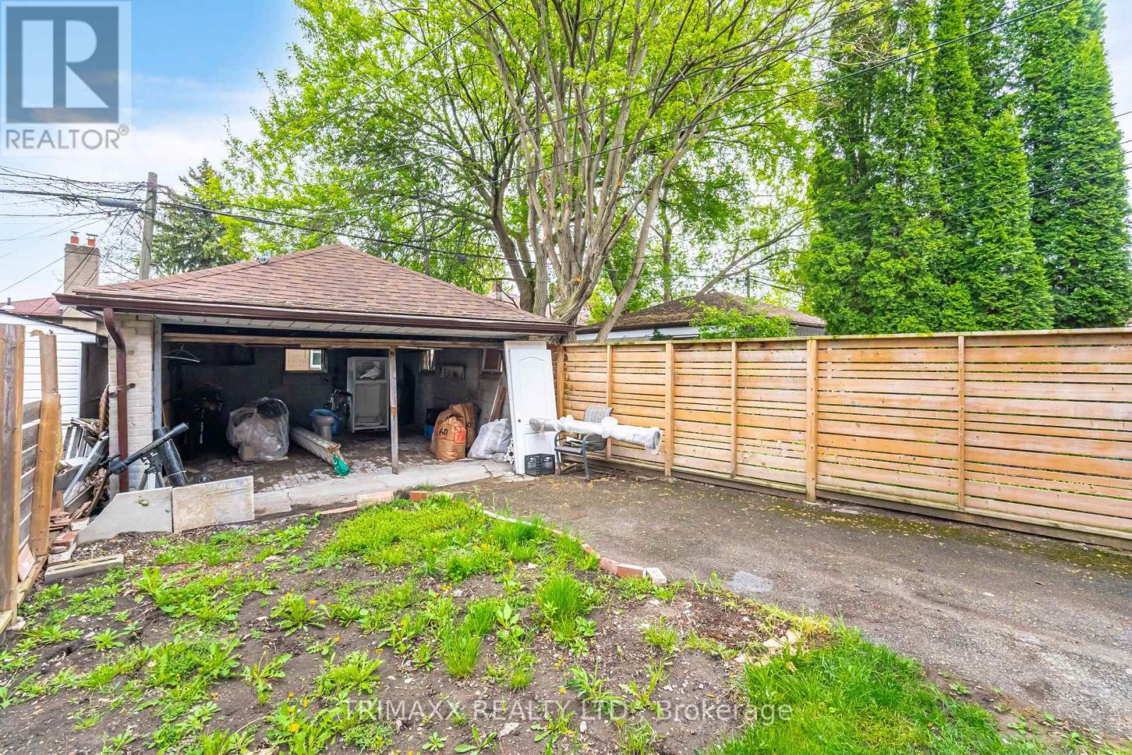327 Atlas Avenue, Toronto (Oakwood Village), Ontario  M6C 3P8 - Photo 47 - C12447801