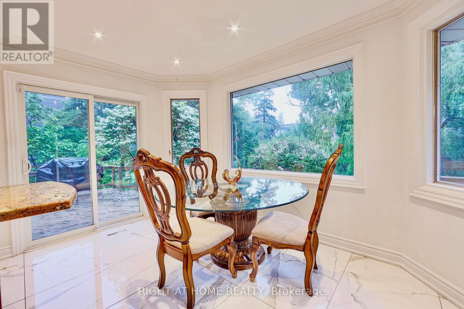 89 Yonge Boulevard, Toronto, Ontario  M5M 3G8 - Photo 10 - C12447803