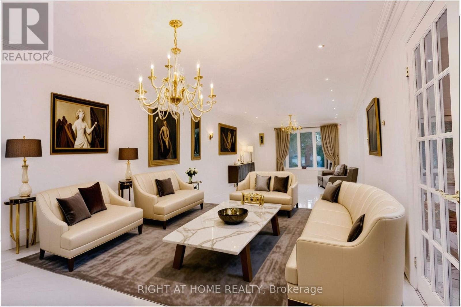 89 Yonge Boulevard, Toronto, Ontario  M5M 3G8 - Photo 12 - C12447803