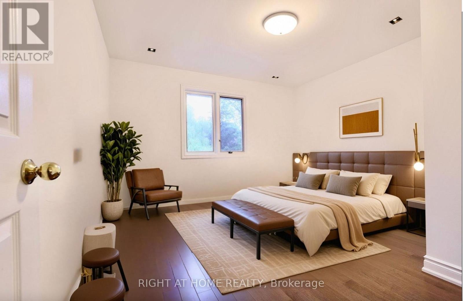 89 Yonge Boulevard, Toronto, Ontario  M5M 3G8 - Photo 20 - C12447803
