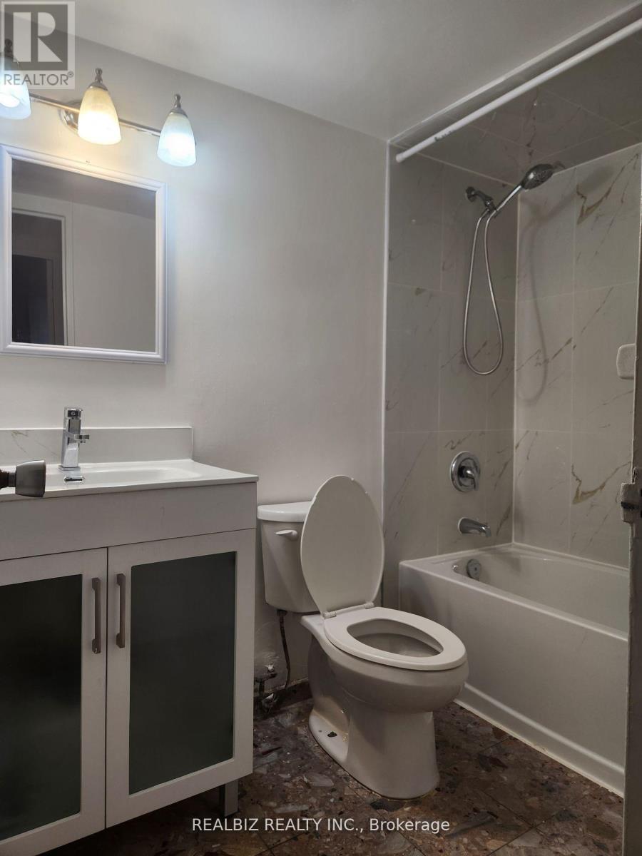 110 - 5 Shady Golfway, Toronto, Ontario  M3C 3A5 - Photo 10 - C12447834