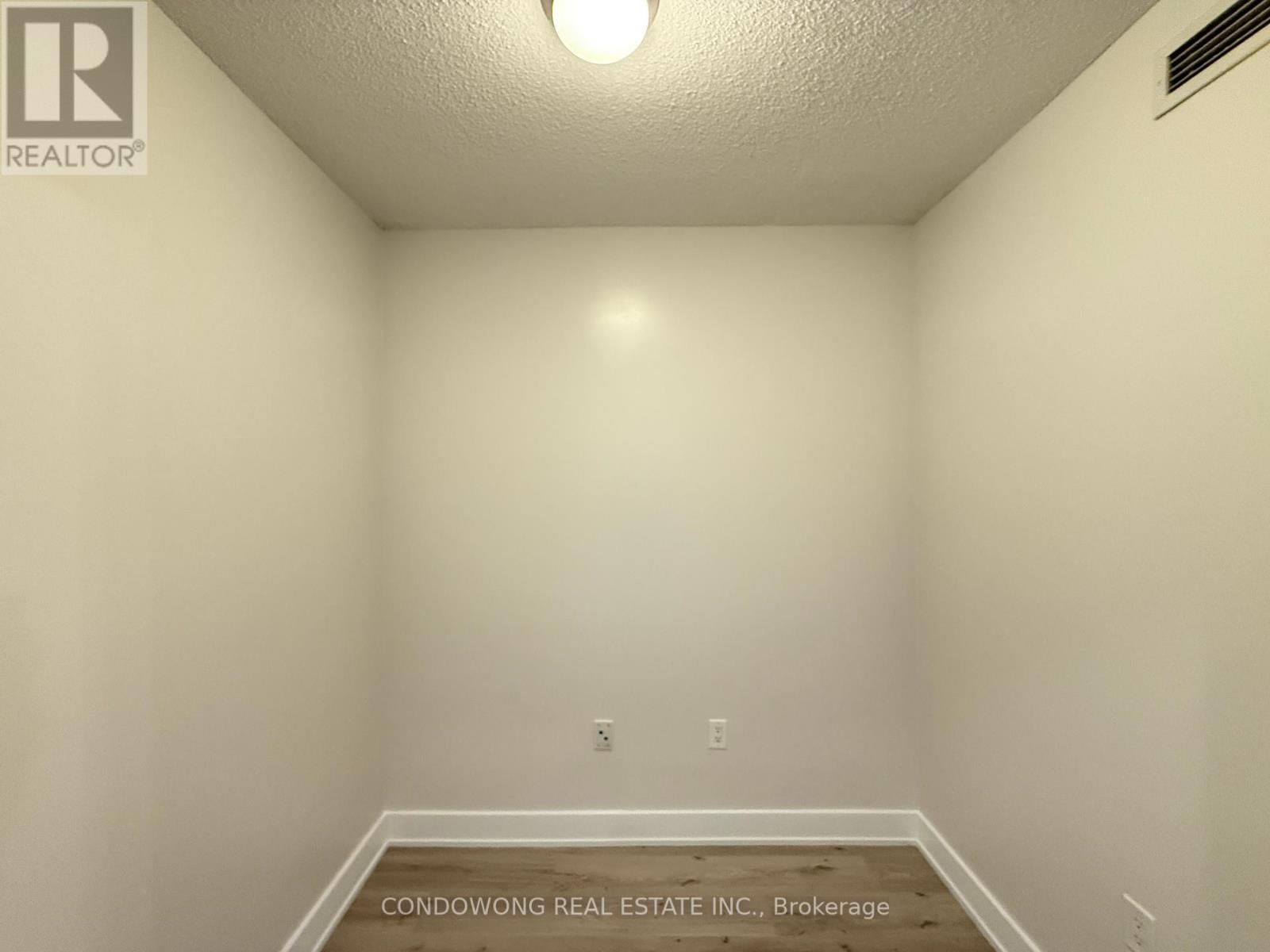 3705 - 5 Mariner Terrace, Toronto, Ontario  M5V 3V6 - Photo 10 - C12447835