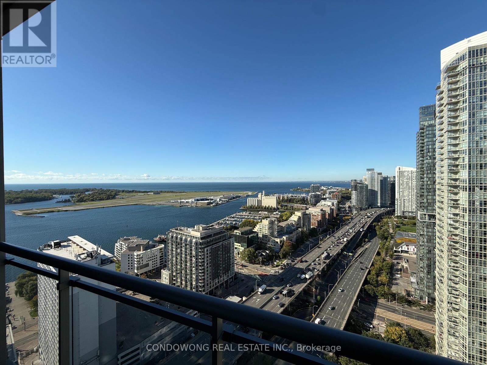 3705 - 5 Mariner Terrace, Toronto, Ontario  M5V 3V6 - Photo 15 - C12447835