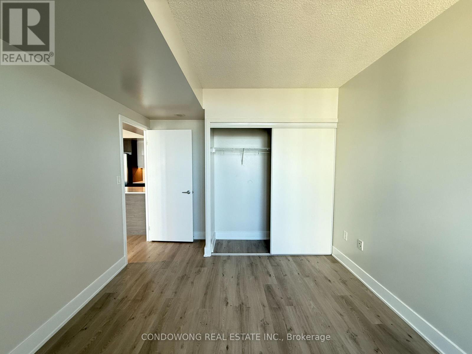 3705 - 5 Mariner Terrace, Toronto, Ontario  M5V 3V6 - Photo 5 - C12447835