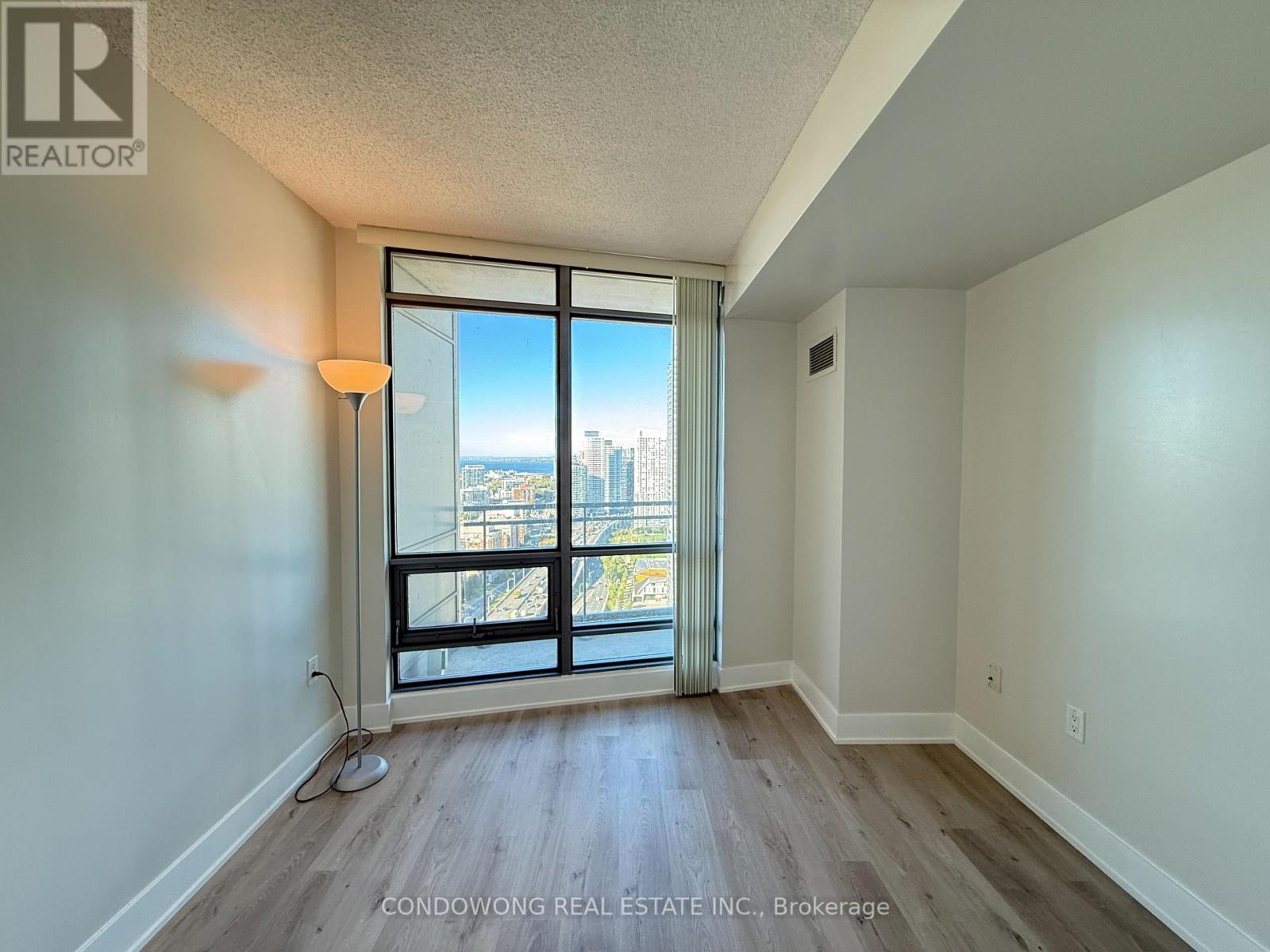 3705 - 5 Mariner Terrace, Toronto, Ontario  M5V 3V6 - Photo 6 - C12447835