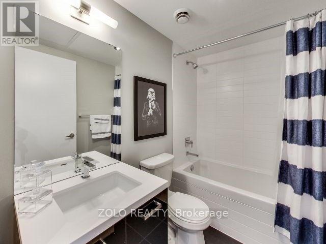 1107 - 11 Charlotte Street, Toronto, Ontario  M5V 2H5 - Photo 8 - C12447854