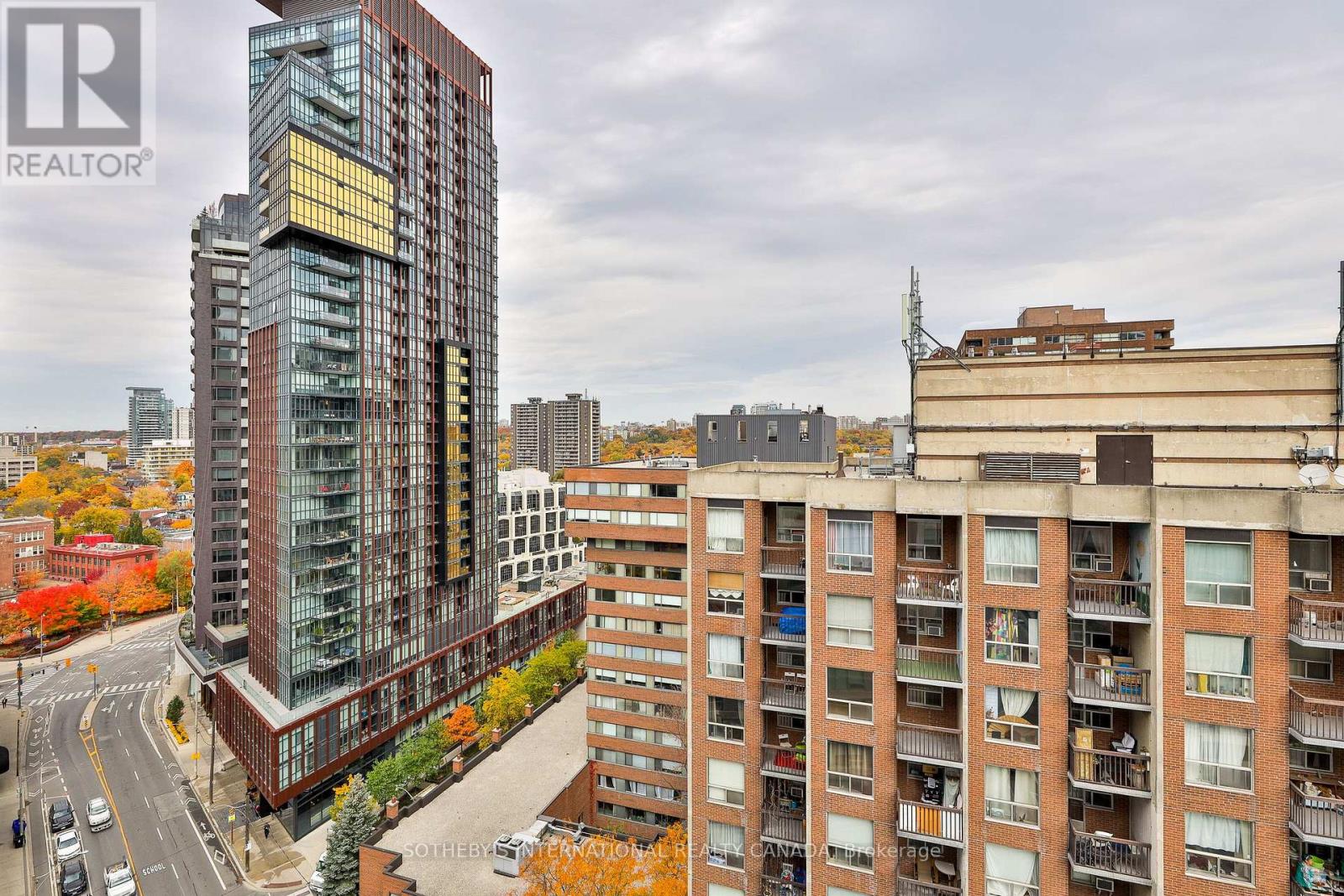 Ph 201 - 8 Scollard Street, Toronto (Annex), Ontario  M5R 1E9 - Photo 15 - C12447903
