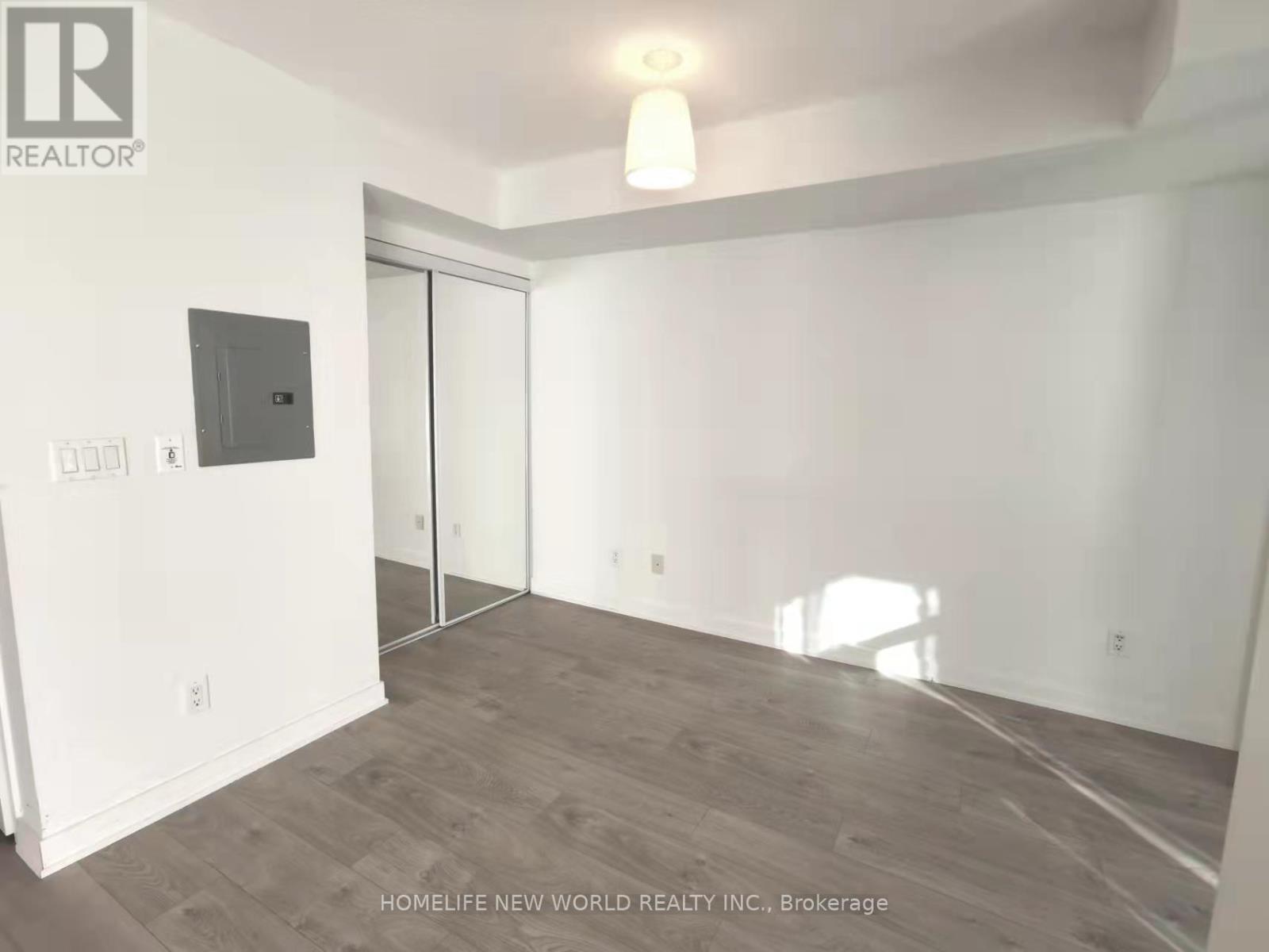 1709 - 12 Yonge Street, Toronto, Ontario  M5E 1R4 - Photo 8 - C12447904