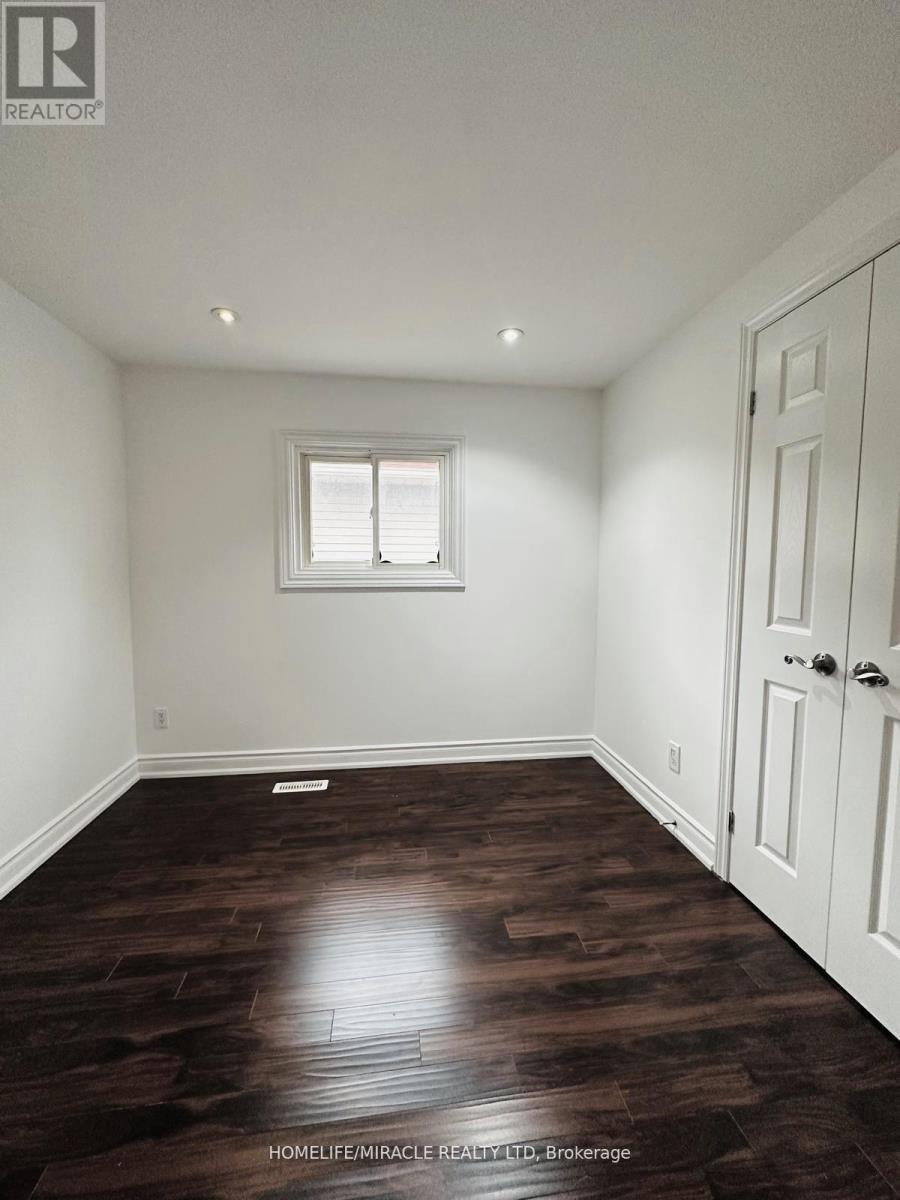 9 Maresfield Drive N, Toronto, Ontario  M1V 2W9 - Photo 10 - E12447800
