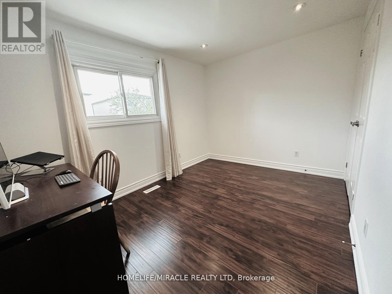 9 Maresfield Drive N, Toronto, Ontario  M1V 2W9 - Photo 13 - E12447800
