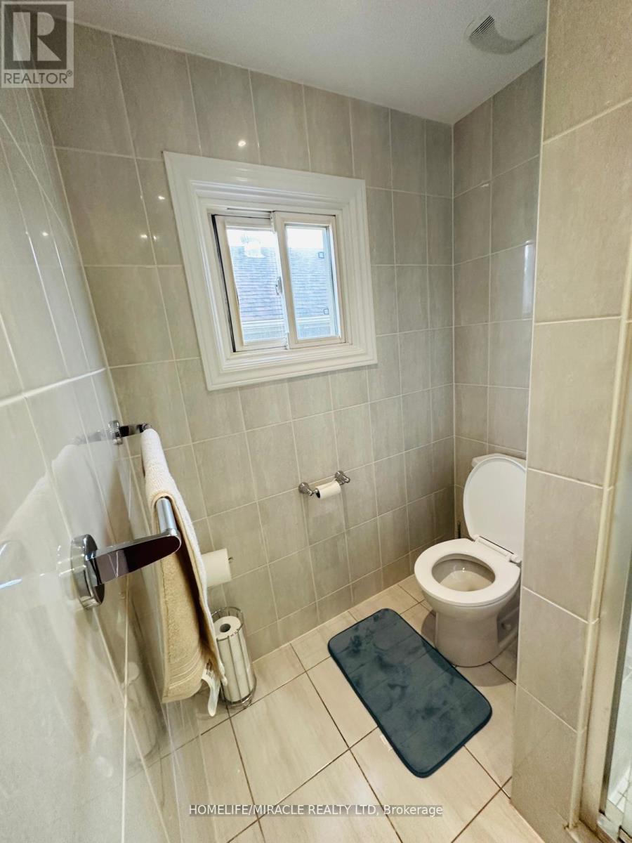 9 Maresfield Drive N, Toronto, Ontario  M1V 2W9 - Photo 14 - E12447800