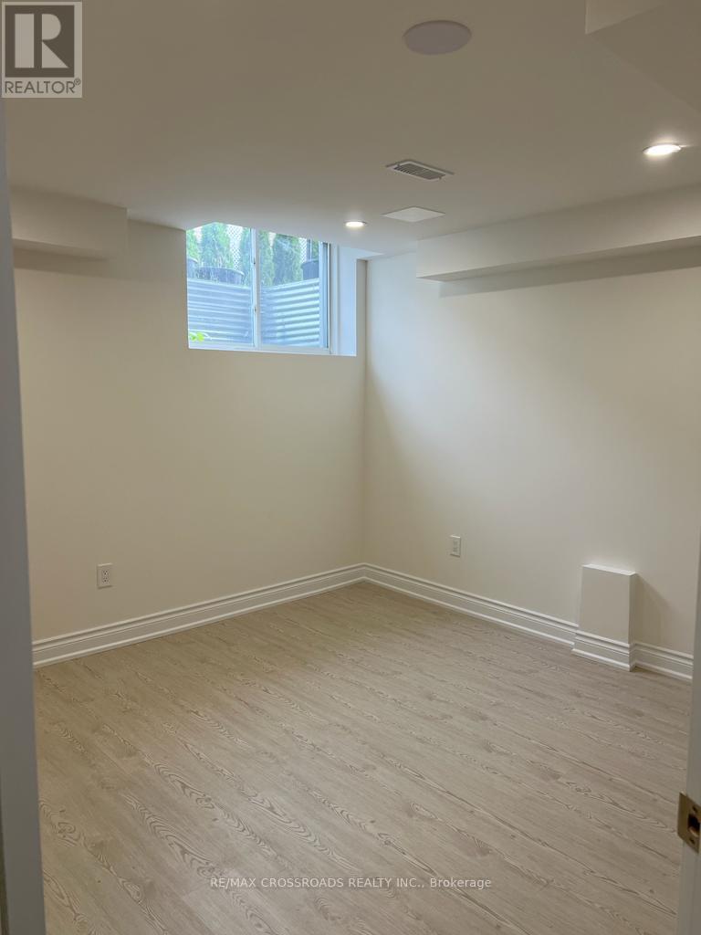 Lower - 4 Gillett Drive, Ajax, Ontario  L1Z 0P9 - Photo 11 - E12447889