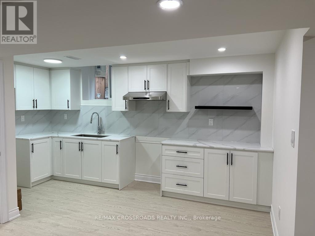 Lower - 4 Gillett Drive, Ajax, Ontario  L1Z 0P9 - Photo 3 - E12447889