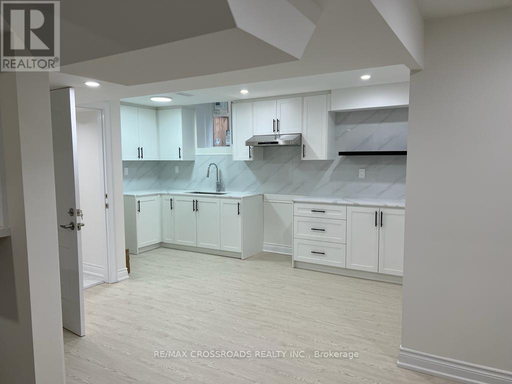 Lower - 4 Gillett Drive, Ajax, Ontario  L1Z 0P9 - Photo 6 - E12447889