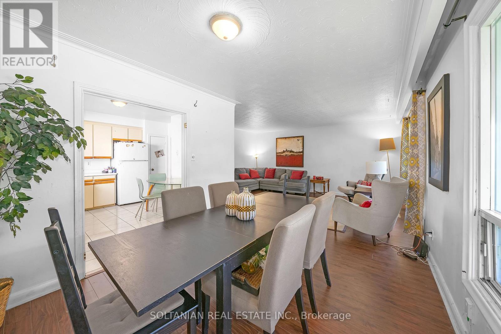 183 Maxome Avenue, Toronto (Newtonbrook East), Ontario  M2M 3L1 - Photo 11 - C12447094