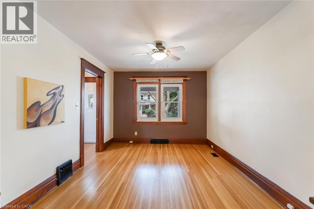 8 Russell Avenue, St. Catharines, Ontario  L2R 1T9 - Photo 14 - 40776924
