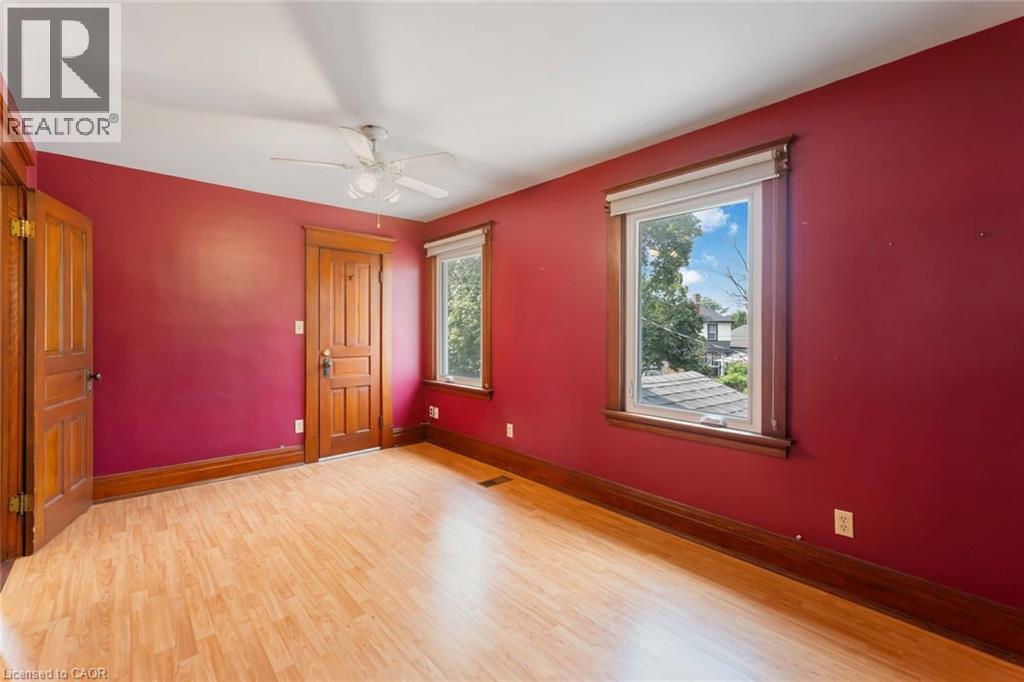 8 Russell Avenue, St. Catharines, Ontario  L2R 1T9 - Photo 22 - 40776924