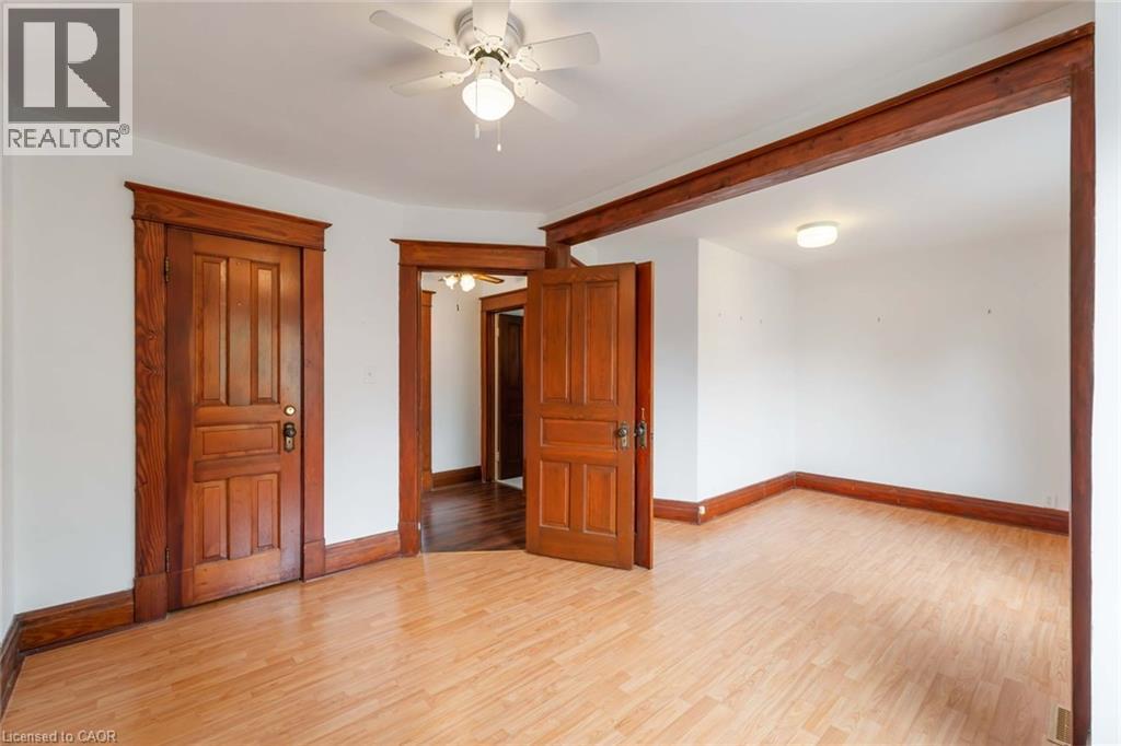 8 Russell Avenue, St. Catharines, Ontario  L2R 1T9 - Photo 23 - 40776924