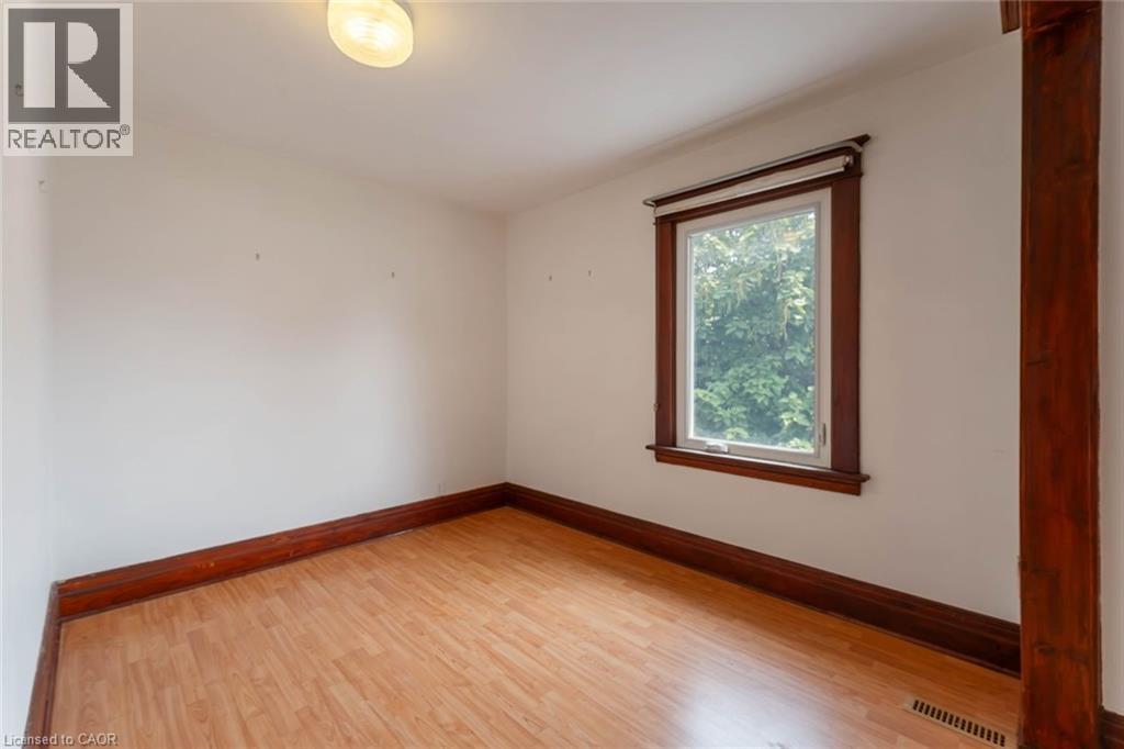 8 Russell Avenue, St. Catharines, Ontario  L2R 1T9 - Photo 28 - 40776924