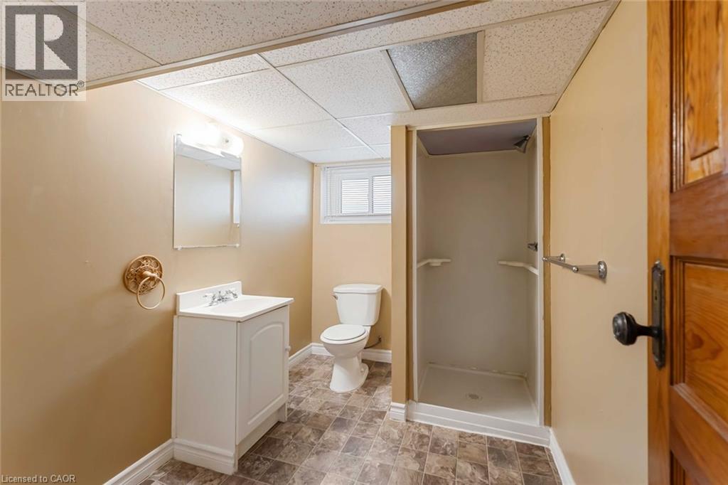 8 Russell Avenue, St. Catharines, Ontario  L2R 1T9 - Photo 36 - 40776924