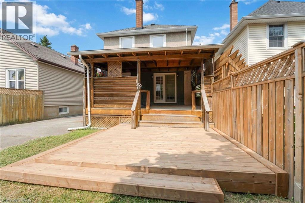 8 Russell Avenue, St. Catharines, Ontario  L2R 1T9 - Photo 7 - 40776924