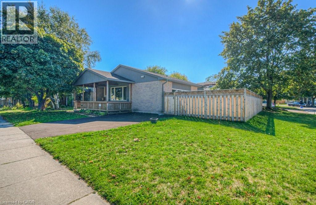 69 Bismark Drive, Cambridge, Ontario  N1S 4E7 - Photo 3 - 40776136