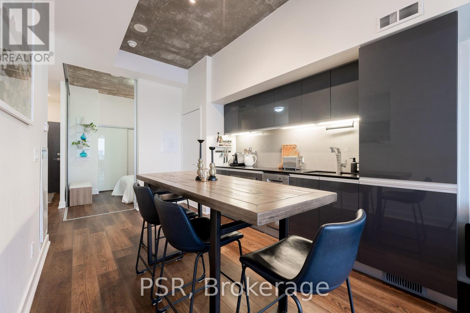 1118 - 20 Minowan Miikan Lane, Toronto, Ontario  M6J 0E5 - Photo 6 - C12447552