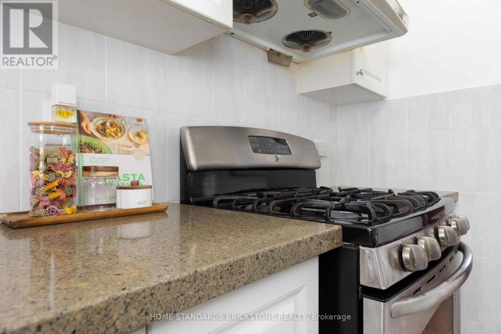 11 Reith Way, Markham (Aileen-Willowbrook), Ontario  L3T 5C6 - Photo 9 - N12447802