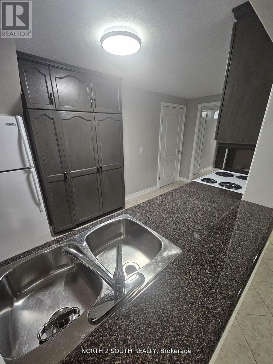 Bsmt - 12 Villandry Crescent, Vaughan, Ontario  L6A 2R1 - Photo 7 - N12447839