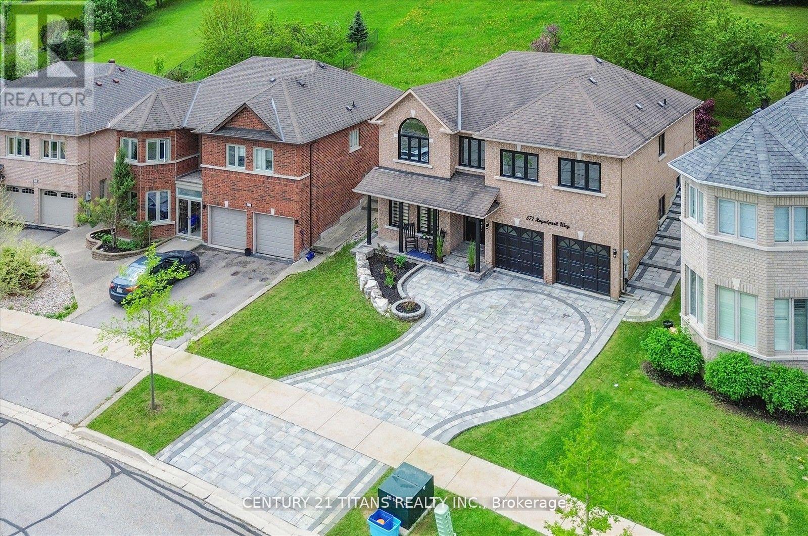 577 Royalpark Way, Vaughan (Elder Mills), Ontario  L4H 1K2 - Photo 1 - N12447856