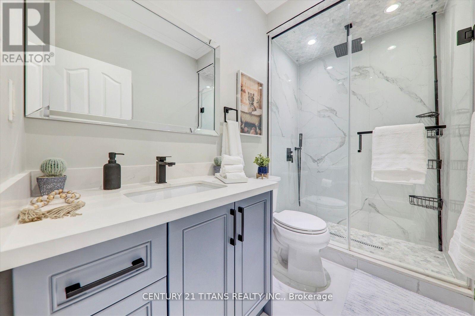 577 Royalpark Way, Vaughan (Elder Mills), Ontario  L4H 1K2 - Photo 23 - N12447856