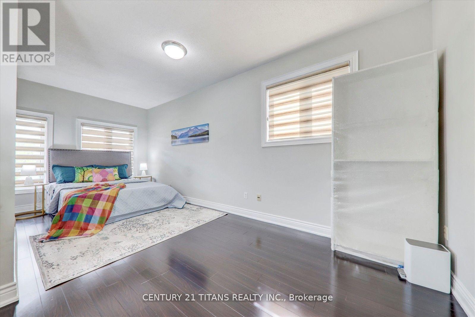 577 Royalpark Way, Vaughan (Elder Mills), Ontario  L4H 1K2 - Photo 33 - N12447856