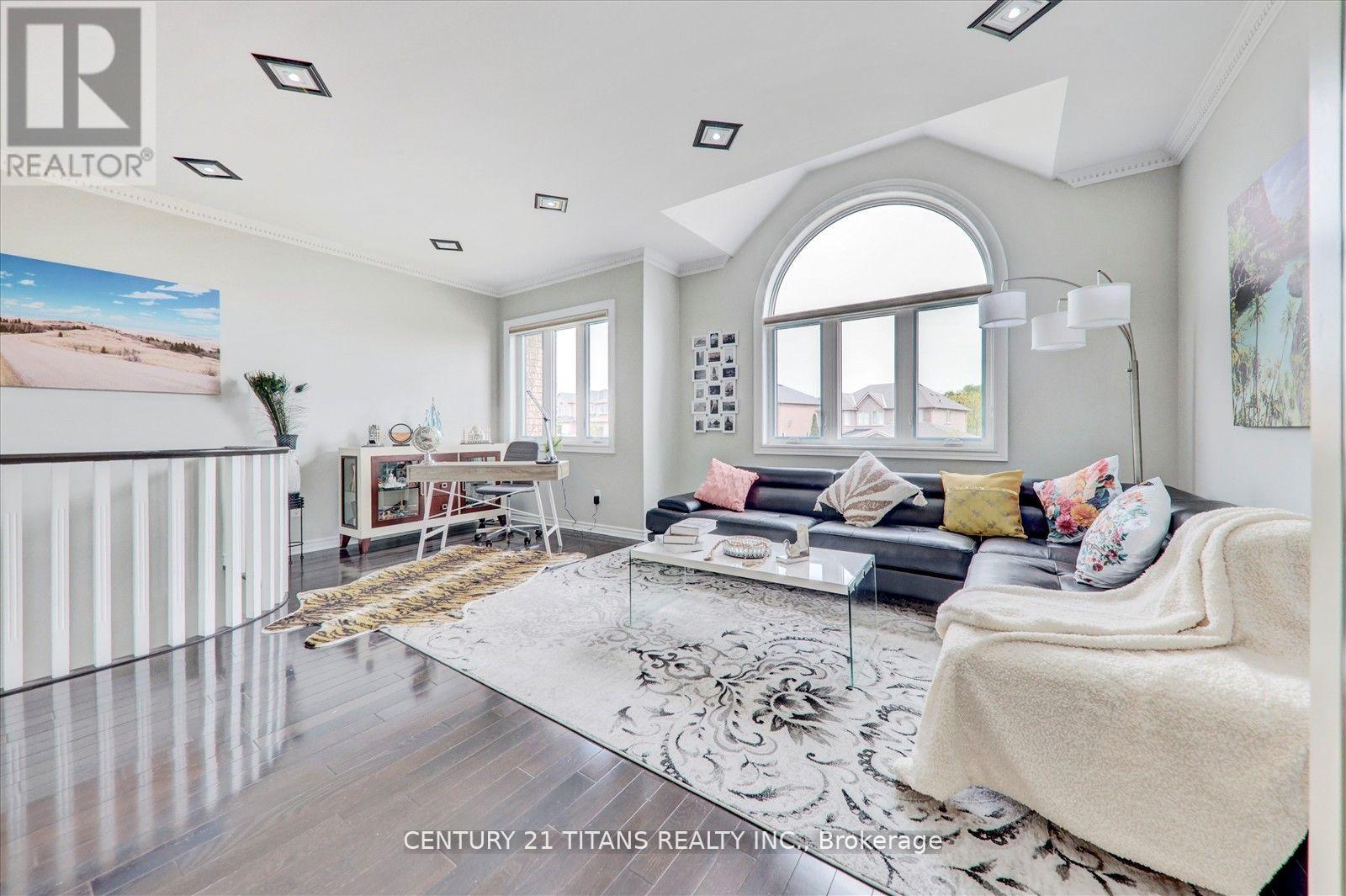 577 Royalpark Way, Vaughan (Elder Mills), Ontario  L4H 1K2 - Photo 9 - N12447856