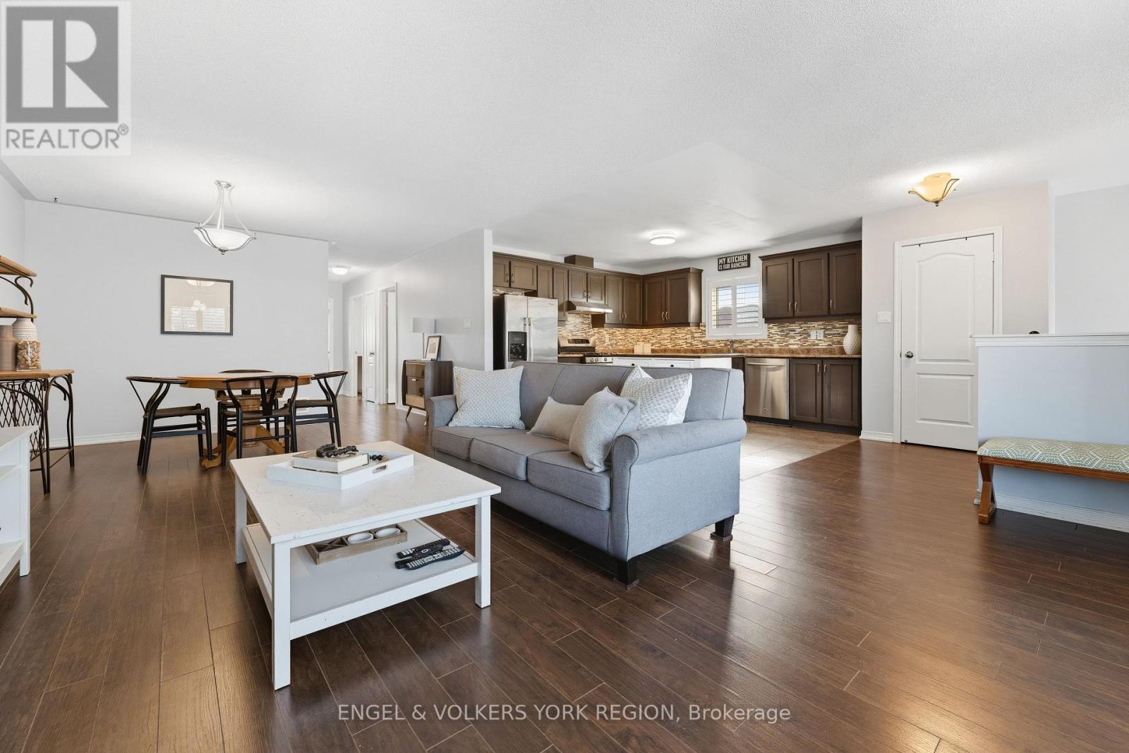 23 Weir Street, Bradford West Gwillimbury (Bradford), Ontario  L3Z 0K6 - Photo 13 - N12447863
