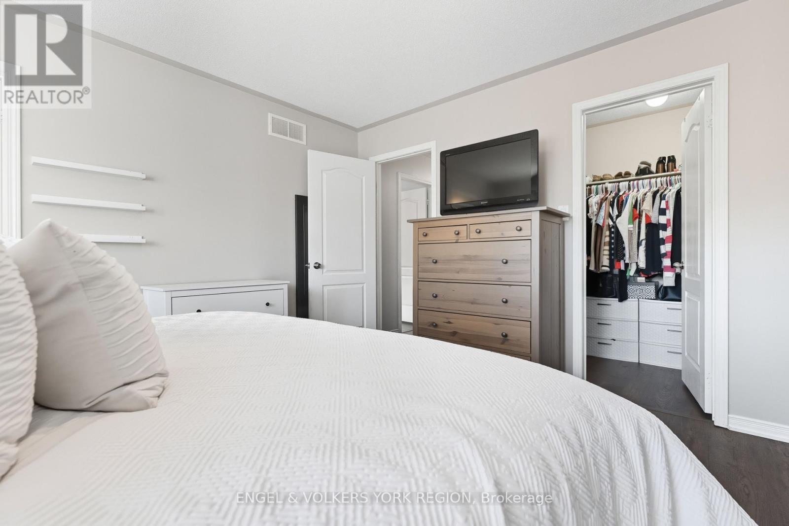 23 Weir Street, Bradford West Gwillimbury (Bradford), Ontario  L3Z 0K6 - Photo 19 - N12447863