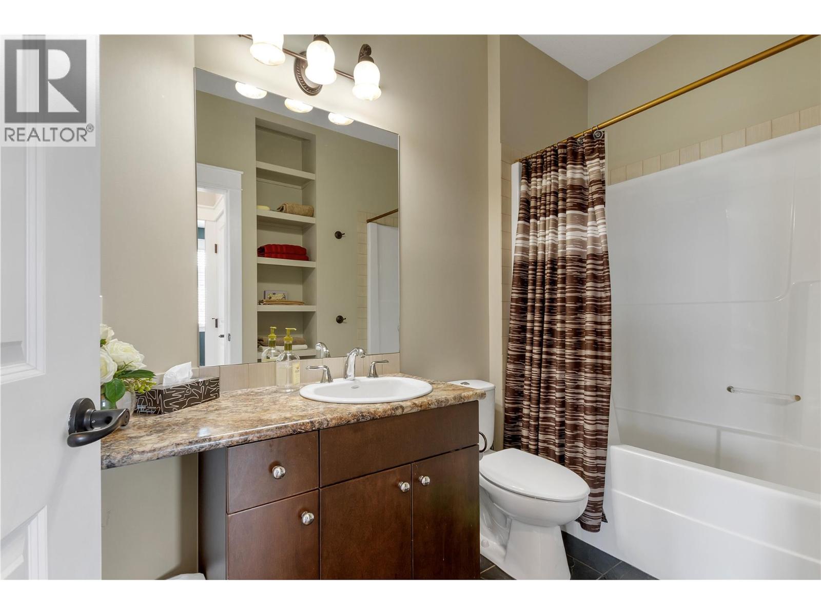 6518 Blackcomb Way, Vernon, British Columbia  V1B 4E1 - Photo 23 - 10365126