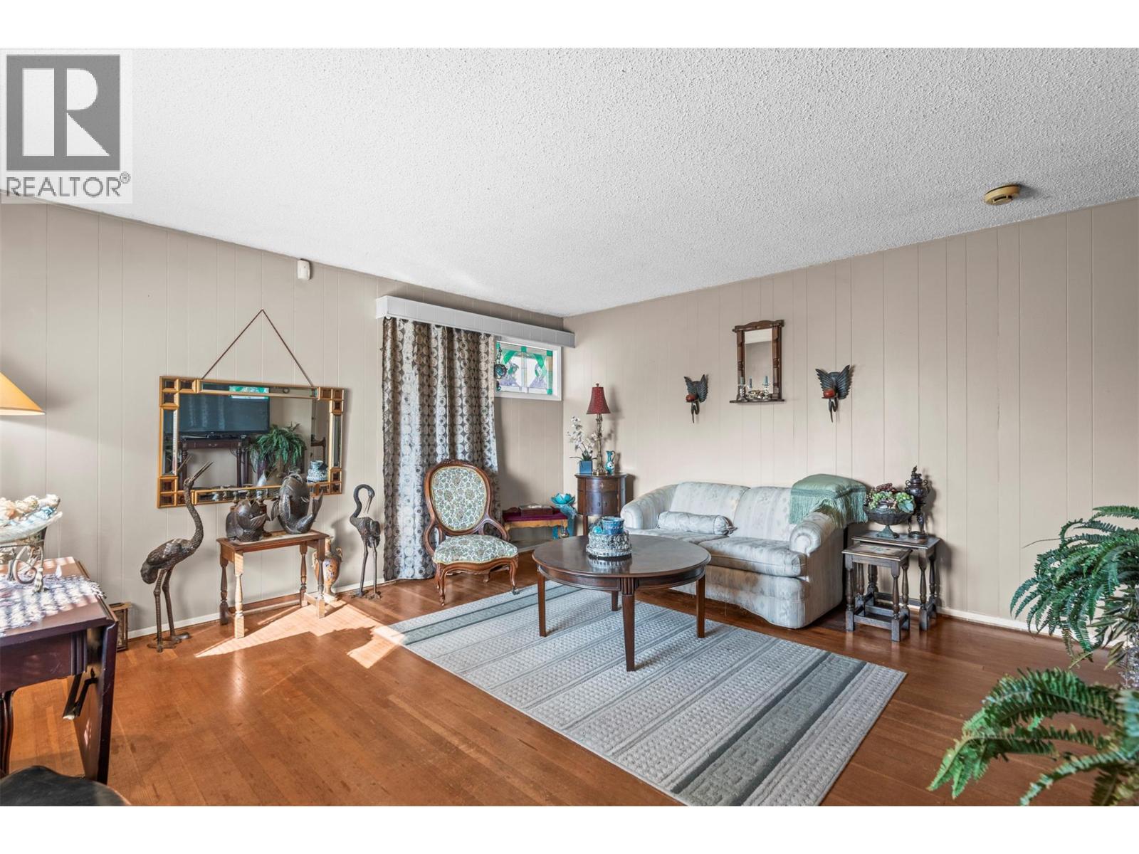 3405 18 Street, Vernon, British Columbia  V1T 4A8 - Photo 5 - 10364826