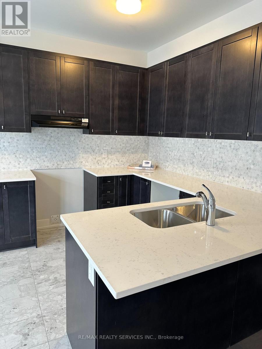 724 Rouncey Road, Ottawa, Ontario  K2S 1B6 - Photo 2 - X12156624