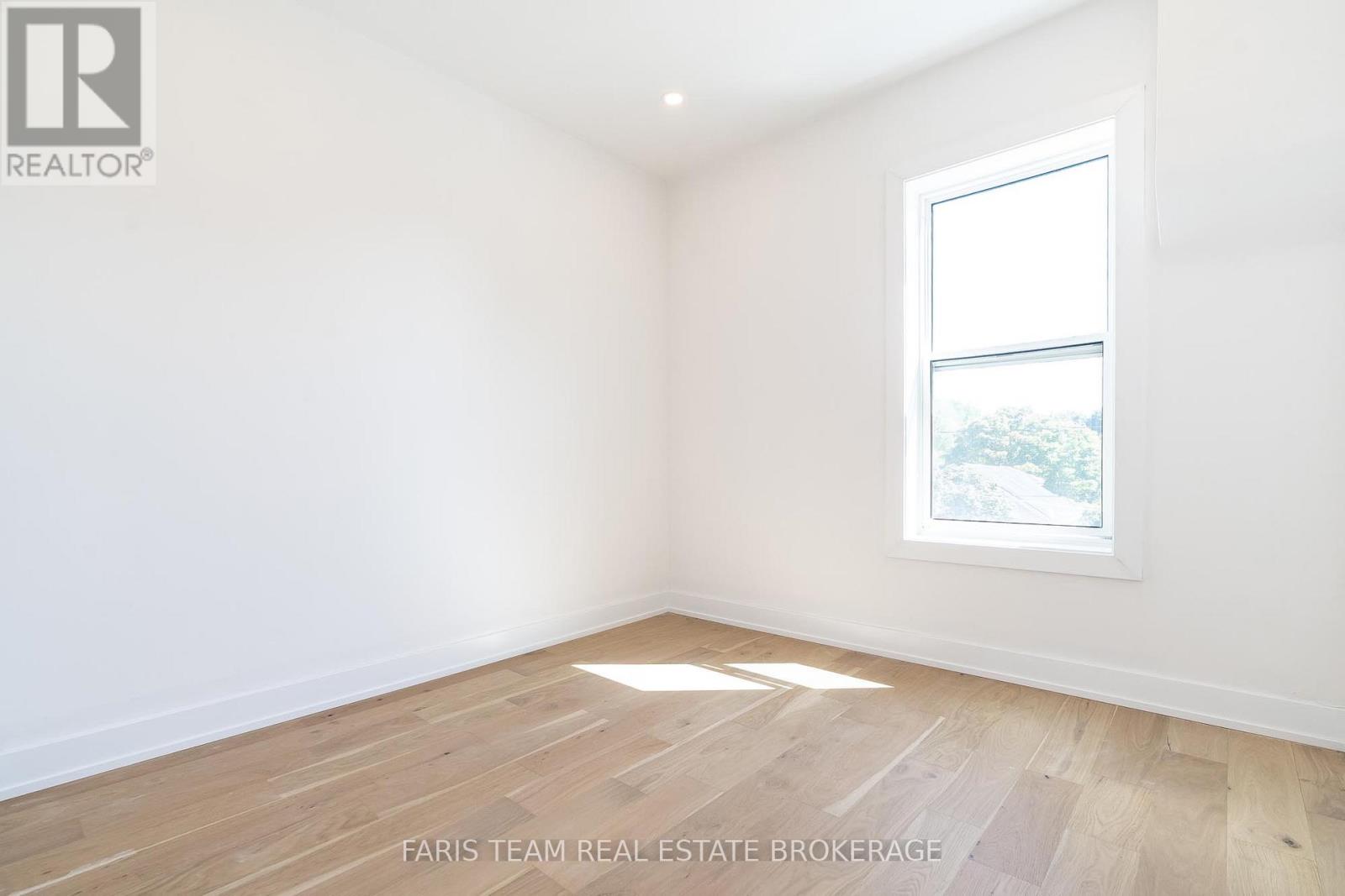 64 Birch Street, Collingwood, Ontario  L9Y 2V1 - Photo 24 - S12447859