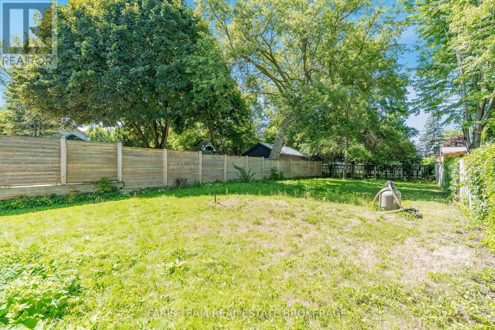 64 Birch Street, Collingwood, Ontario  L9Y 2V1 - Photo 34 - S12447859