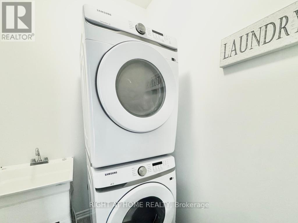 Upper - 61 Suzuki Street, Barrie, Ontario  L9J 0Y7 - Photo 16 - S12447890