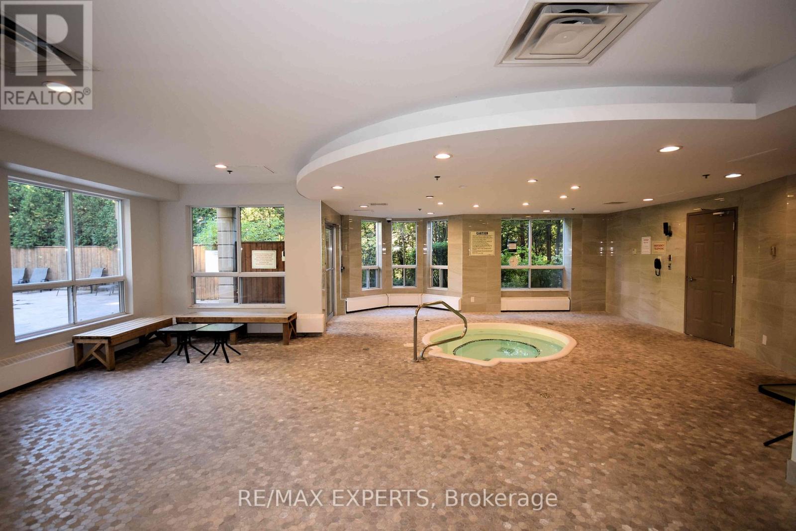 416 - 2 Maison Parc Court, Vaughan, Ontario  L4J 9K4 - Photo 22 - N12447737